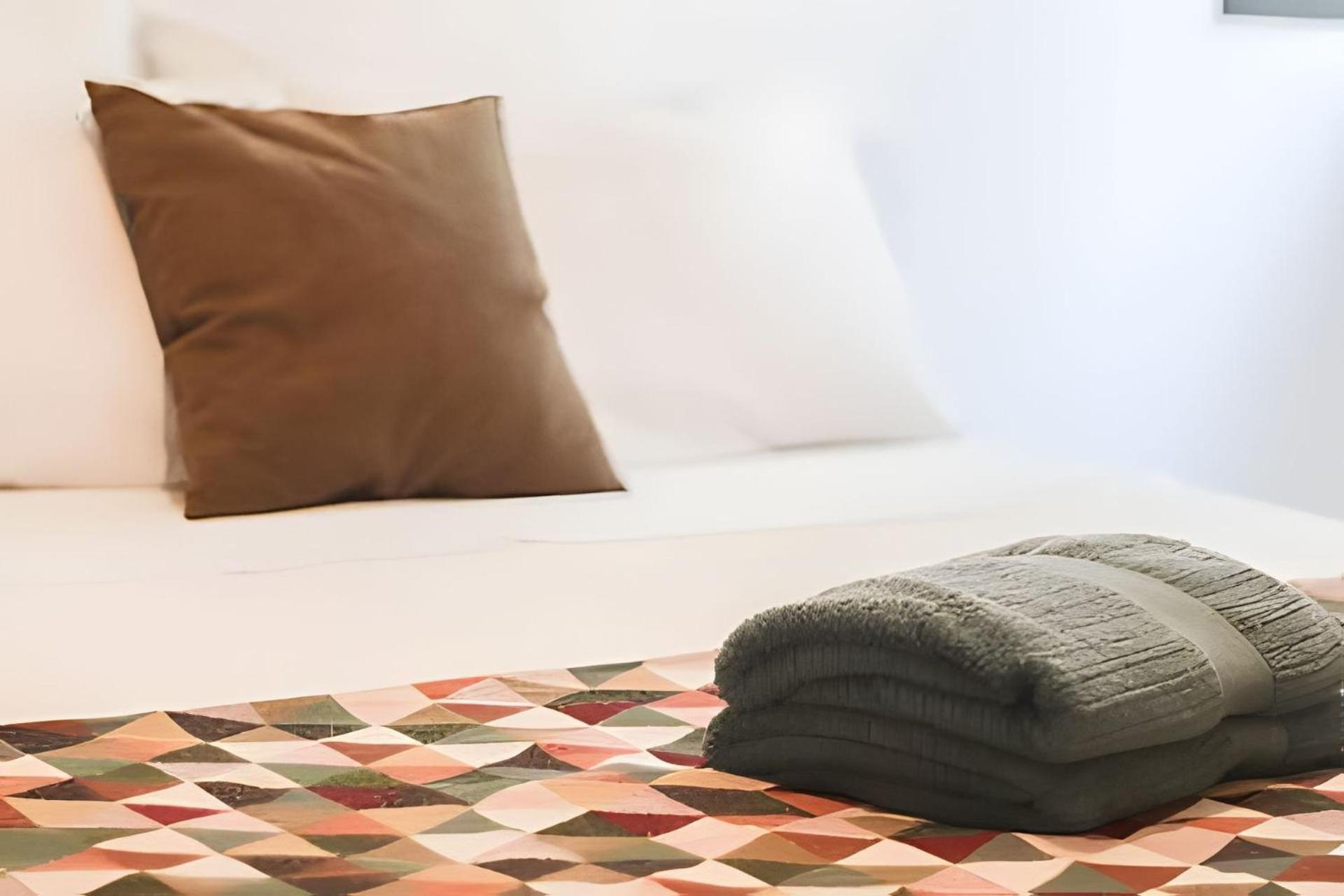 Apartamentos De 2 Quartos Com Piscina Na Praia Dos Anjos Арраял-ду-Кабу Экстерьер фото