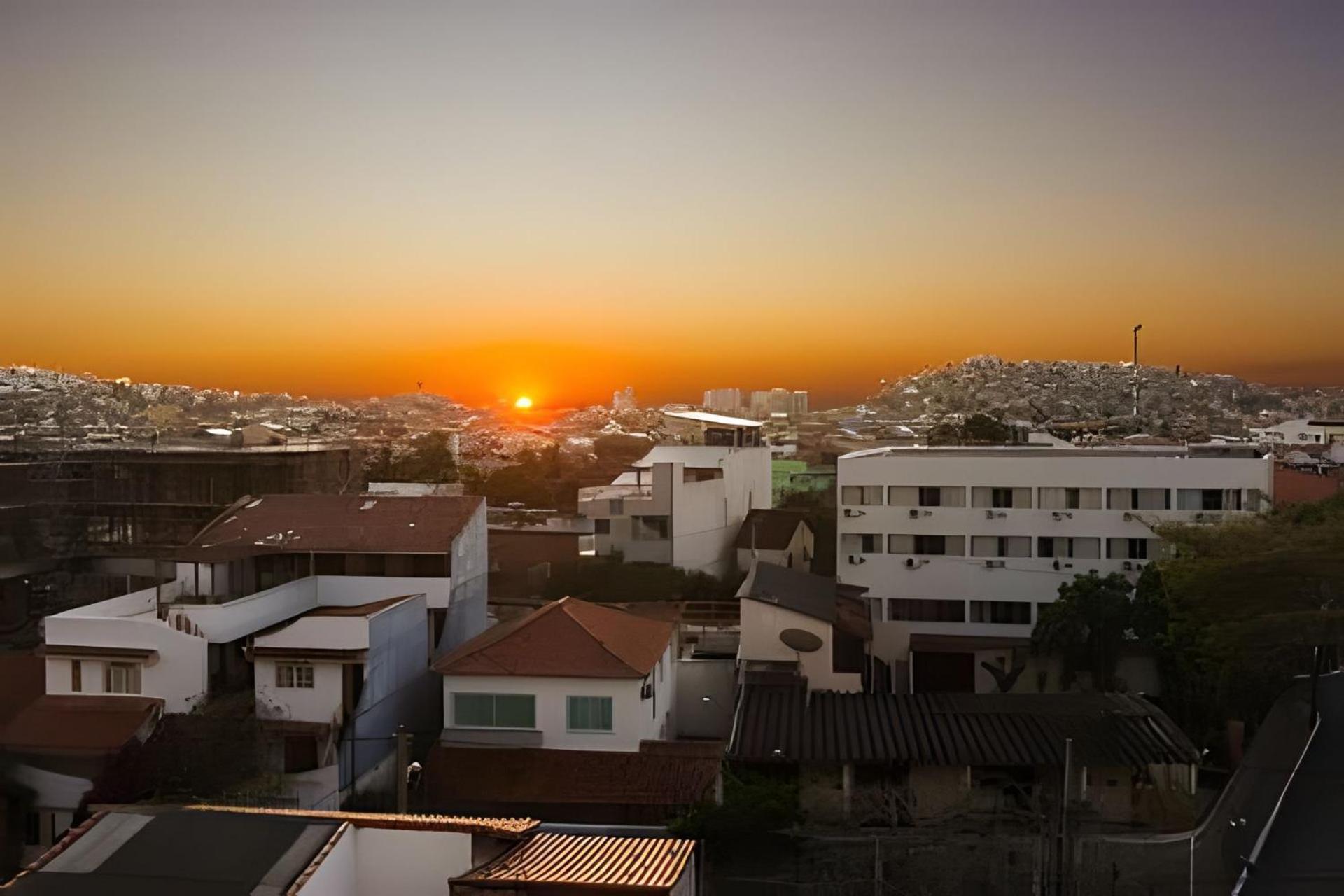 Apartamentos De 2 Quartos Com Piscina Na Praia Dos Anjos Арраял-ду-Кабу Экстерьер фото