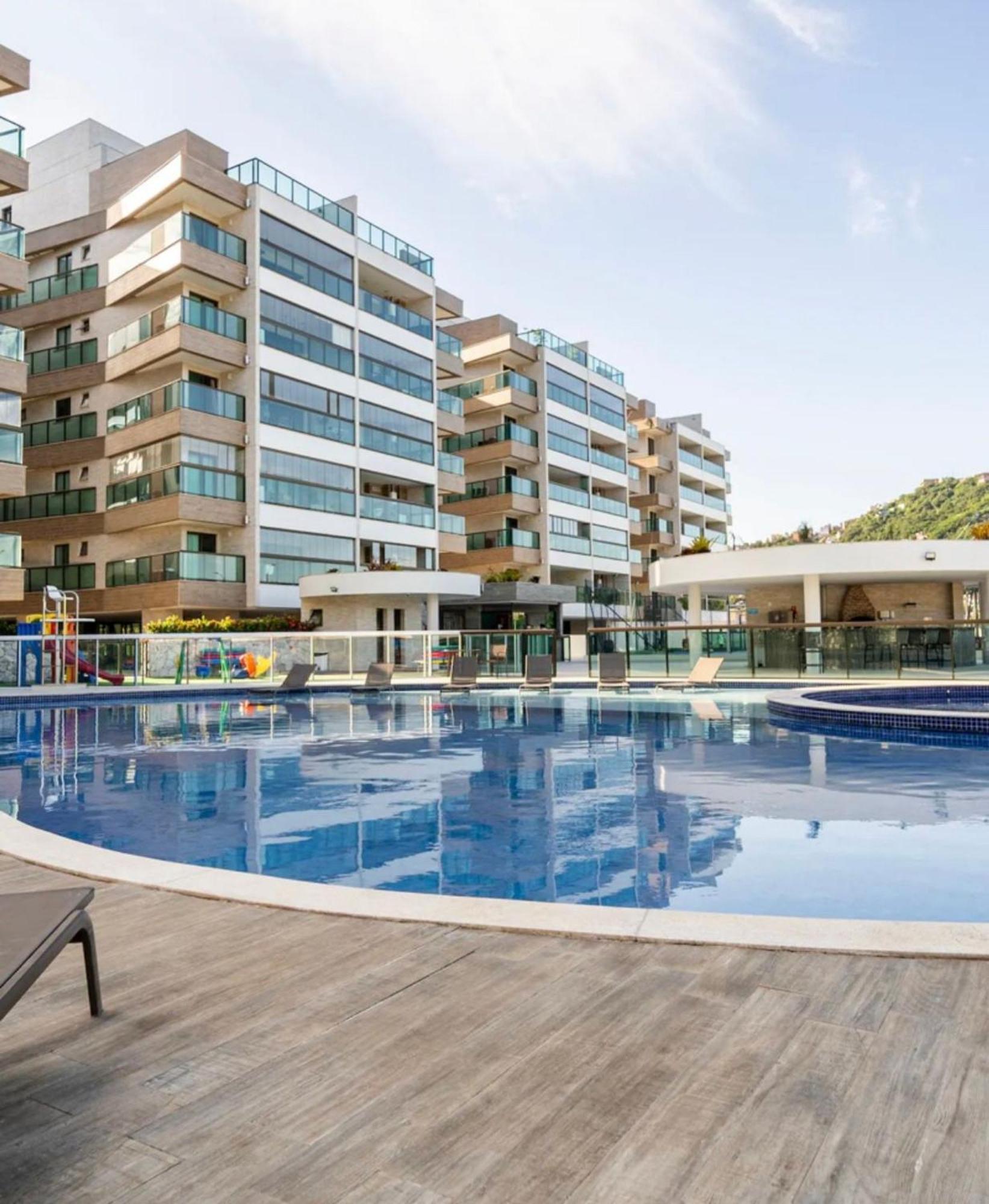 Apartamentos De 2 Quartos Com Piscina Na Praia Dos Anjos Арраял-ду-Кабу Экстерьер фото