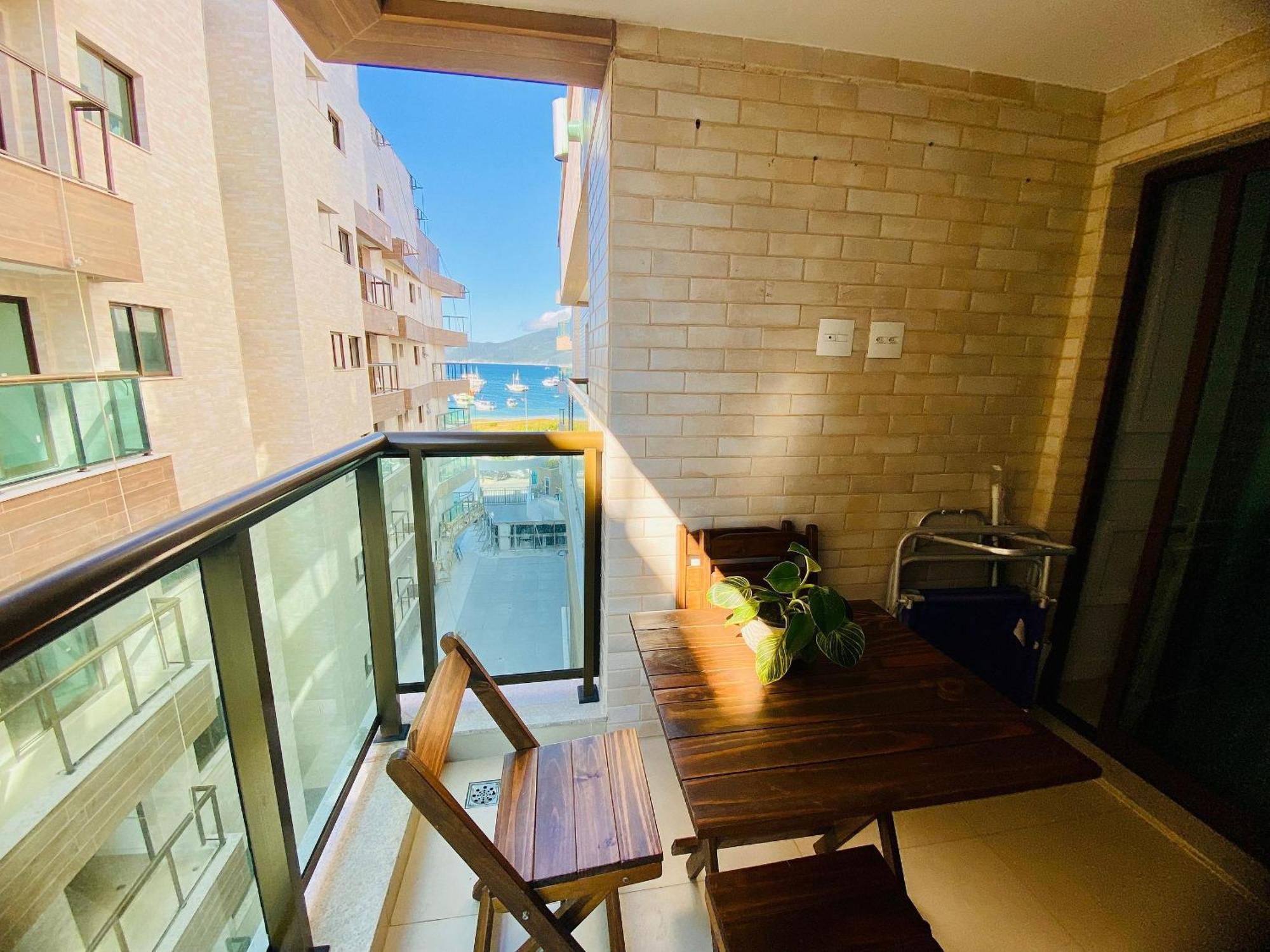 Apartamentos De 2 Quartos Com Piscina Na Praia Dos Anjos Арраял-ду-Кабу Экстерьер фото